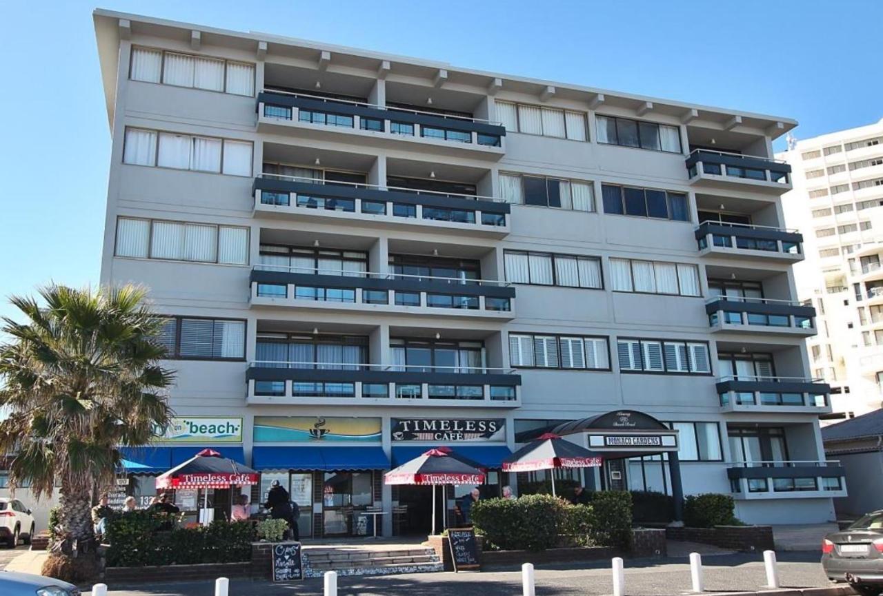 208 Monaco Gardens Appartement *